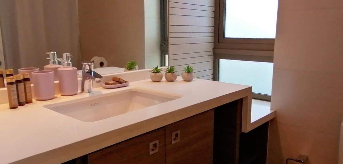 Apartamento Kennedy Modern - 2 Bed In Condes *