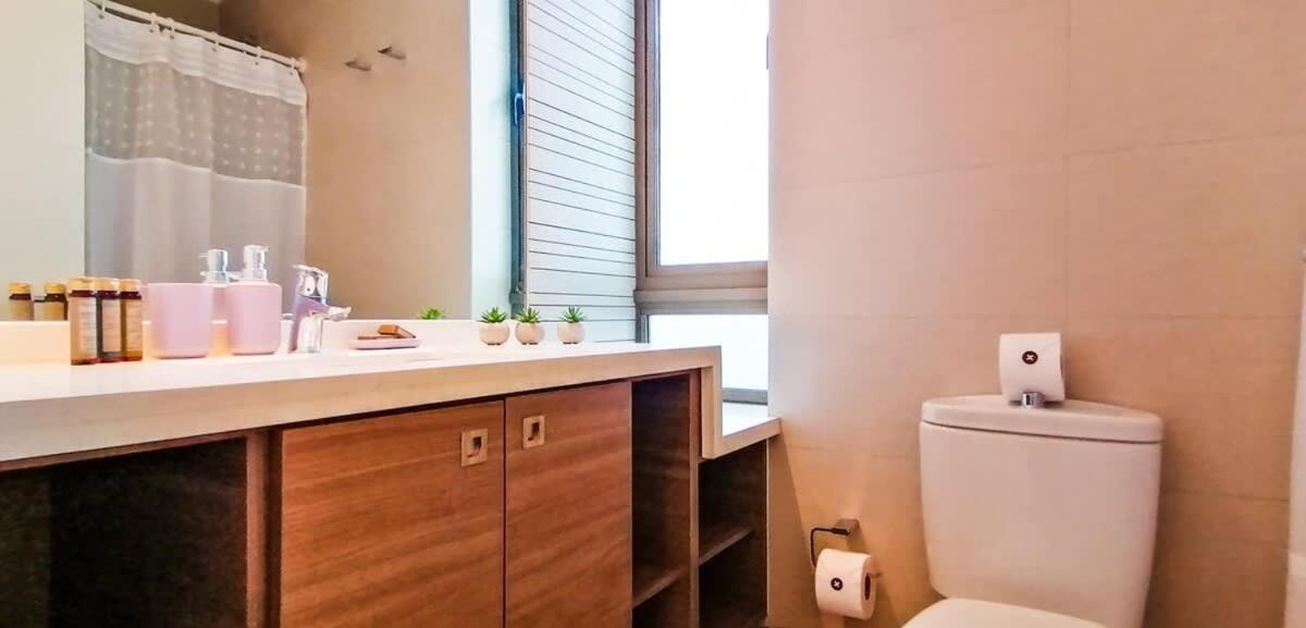 Kennedy Modern - 2 Bed In Condes